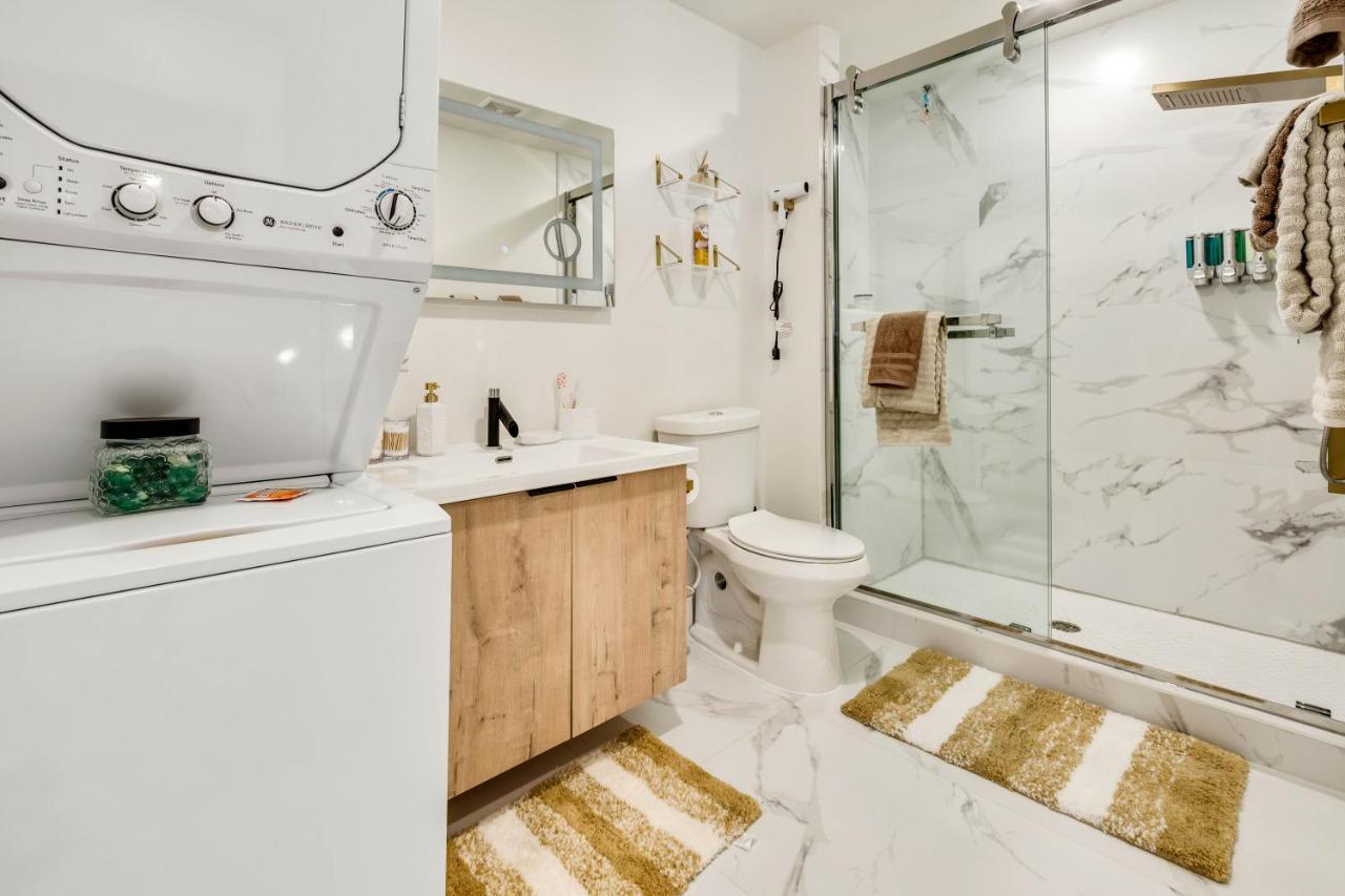 Apartment Luxury Queen Near Downtown Dtx/free Netflix &parking *